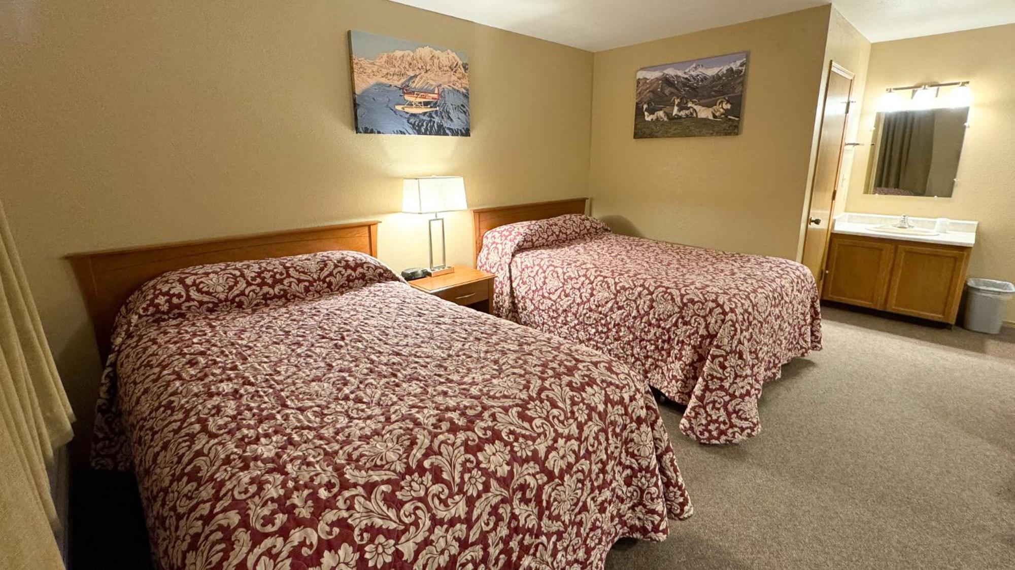 Young'S Motel Ток Экстерьер фото