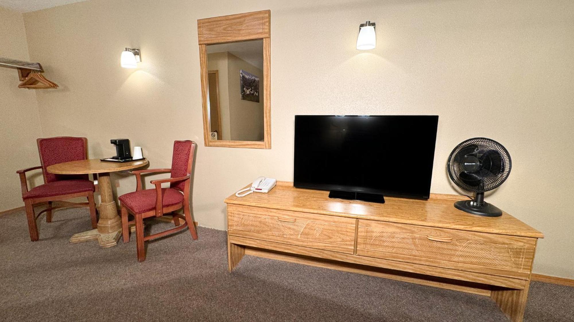 Young'S Motel Ток Экстерьер фото